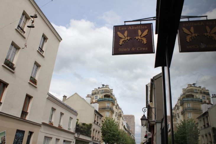 パリのハチミツ専門店 レザベイユ