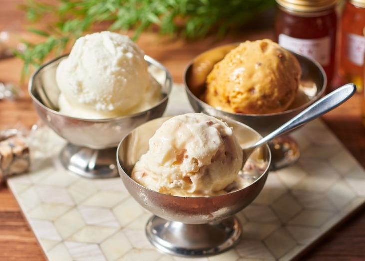 夏の季節のお楽しみオリジナルアイスクリーム＜ヨーグルト＆ハチミツ＞
