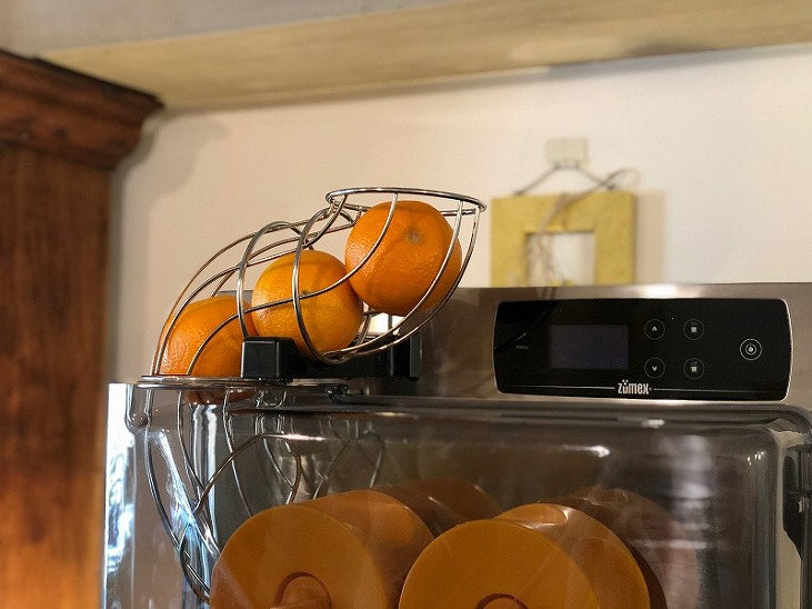 "Jus d’orange pressée 搾りたてオレンジジュース " 今年もスタート致しました!