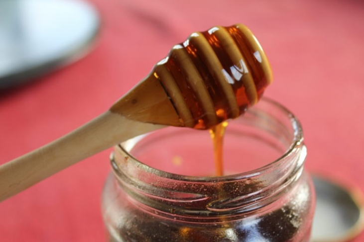 今月のMiel " サパン（もみの木）” ハチミツ