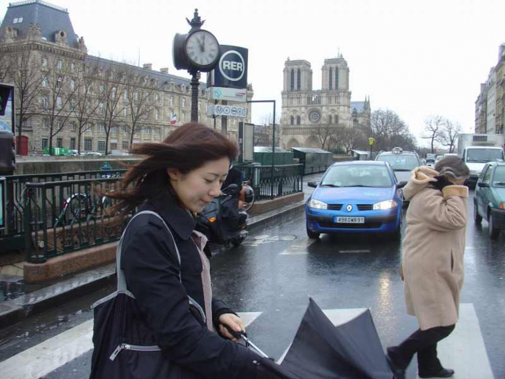 【ハチミツ】「レザベイユ・ショコラ」のはじまり（前編）～誕生するまでの背景～