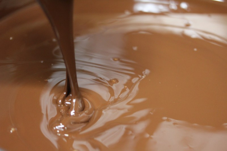 【ハチミツ】「レザベイユ・ショコラ」のはじまり（中編）～６つのハチミツが、ひと箱になるまで ～