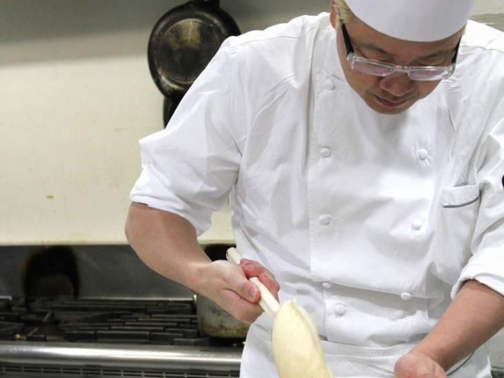 【ハチミツ】「レザベイユ・ショコラ」のはじまり（中編）～６つのハチミツが、ひと箱になるまで ～