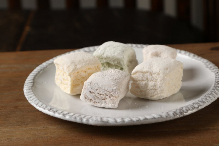 フランス伝統菓子の詰め合わせ｜ヌガーやカリソンを日本で楽しむ