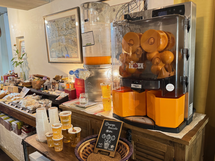 5/9(土)販売スタート＜季節限定ドリンク＞ Jus d’orange pressée 搾りたてオレンジジュース