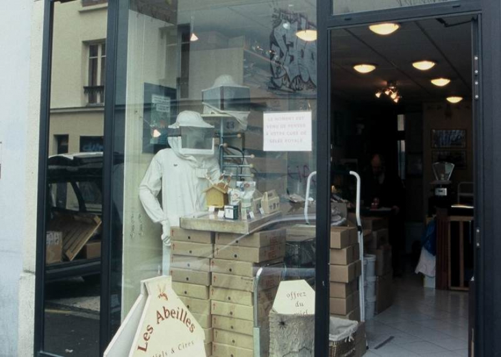 念願のフランス養蜂体験へ！〜出発前の準備・必需品〜