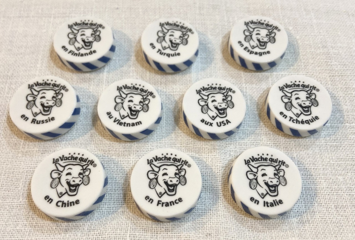 フェーヴ『世界のVache qui rit （ヴァッシュキリ）』（10ピース）PRIME社製
