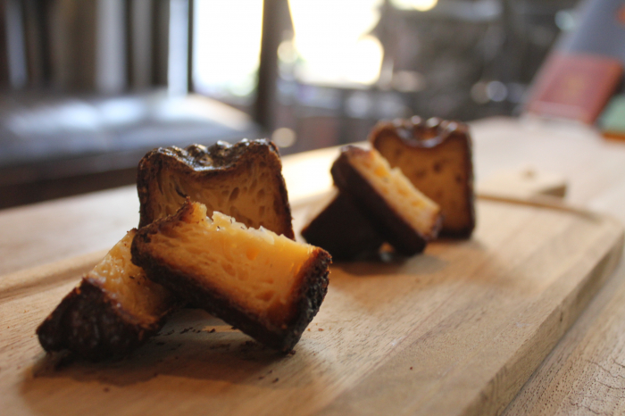 【冷凍】 カヌレ・オ・ミエル 4個入/箱